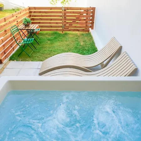 Апарт-отель Oikies Doreta 4*