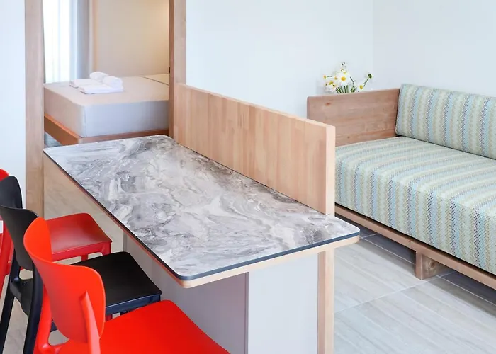 Aparthotel Oikies Doreta 4*