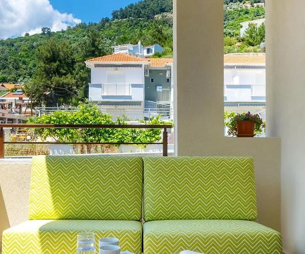 Aparthotel Oikies Doreta 4*