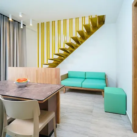 Oikies Doreta Hotel apartamentowy 4*