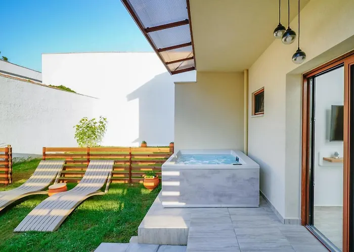 Apart-hotel Oikies Doreta 4*